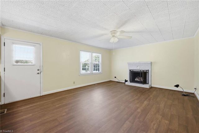 8506 Arapahoe Drive, Stokesdale, NC 27357