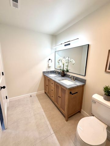 2932 Floral Road NW, Albuquerque, NM 87104