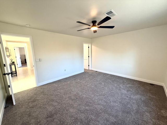 2932 Floral Road NW, Albuquerque, NM 87104