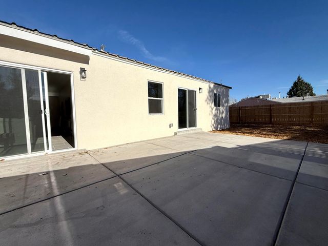 2932 Floral Road NW, Albuquerque, NM 87104