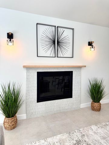 2932 Floral Road NW, Albuquerque, NM 87104