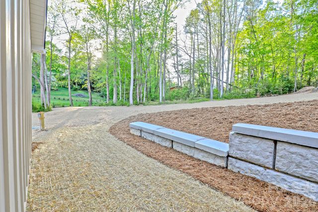 156 Oakdale Drive, Morganton, NC 28655