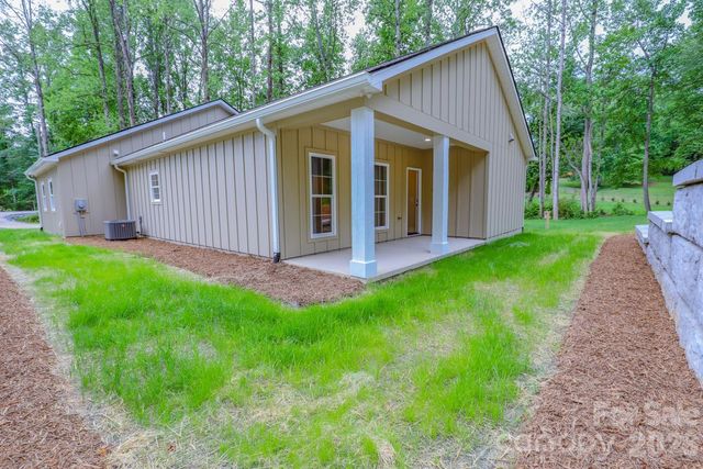 156 Oakdale Drive, Morganton, NC 28655