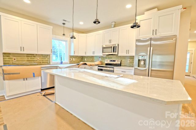 156 Oakdale Drive, Morganton, NC 28655
