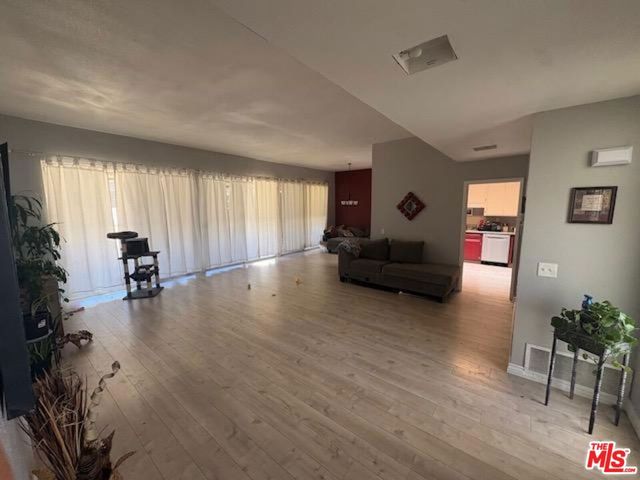 28382 Paseo Grande Drive, Sun City, CA 92586