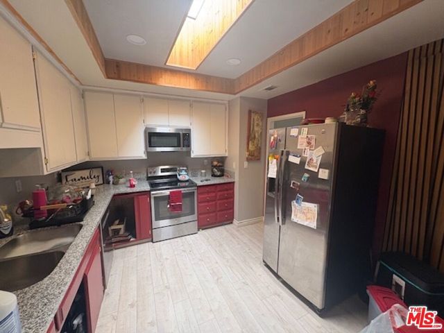 28382 Paseo Grande Drive, Sun City, CA 92586