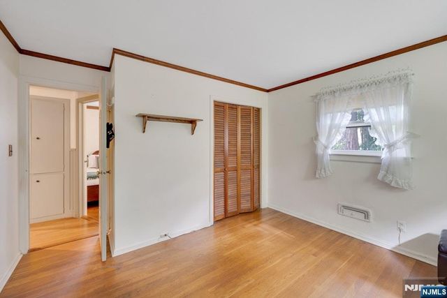 335 Bradley Avenue, Northvale, NJ 07647