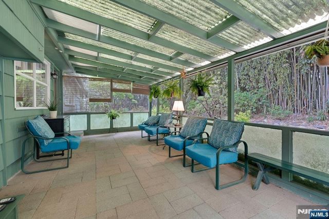 335 Bradley Avenue, Northvale, NJ 07647