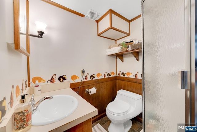 335 Bradley Avenue, Northvale, NJ 07647