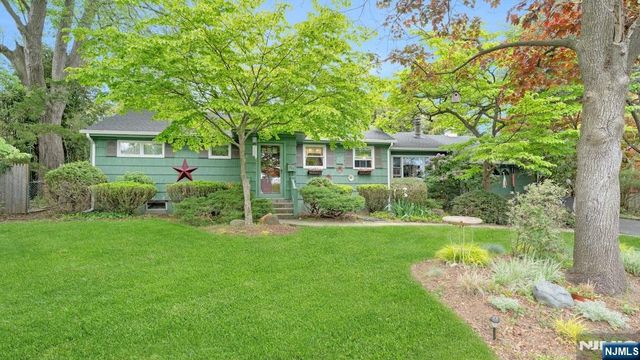 335 Bradley Avenue, Northvale, NJ 07647
