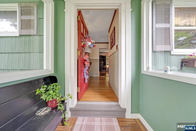 335 Bradley Avenue, Northvale, NJ 07647