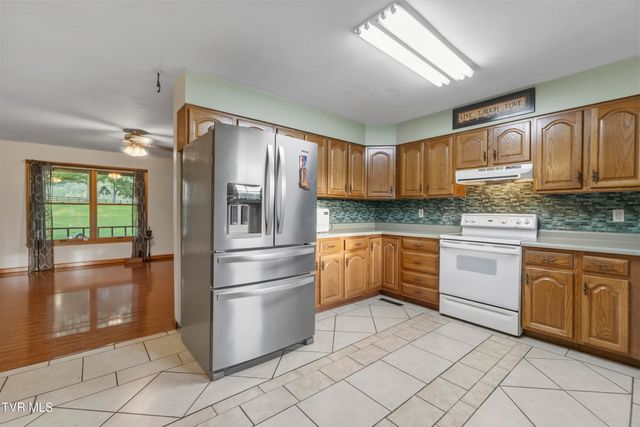 45 Kidwell Lane, Bulls Gap, TN 37711