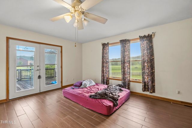 45 Kidwell Lane, Bulls Gap, TN 37711