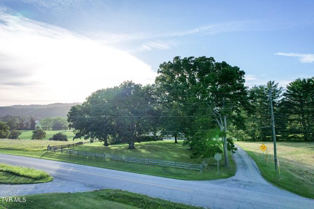 45 Kidwell Lane, Bulls Gap, TN 37711