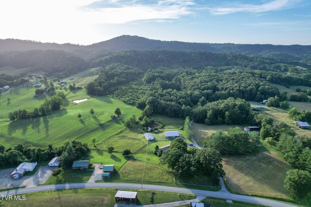 45 Kidwell Lane, Bulls Gap, TN 37711
