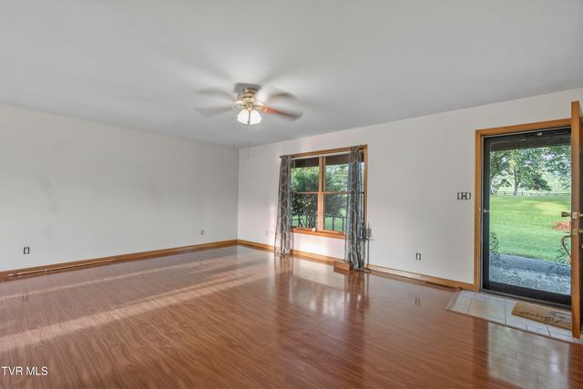 45 Kidwell Lane, Bulls Gap, TN 37711