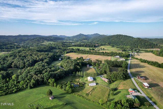 45 Kidwell Lane, Bulls Gap, TN 37711
