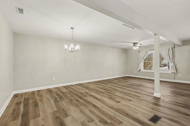 1618 E 33rd Avenue, Hobart, IN 46342