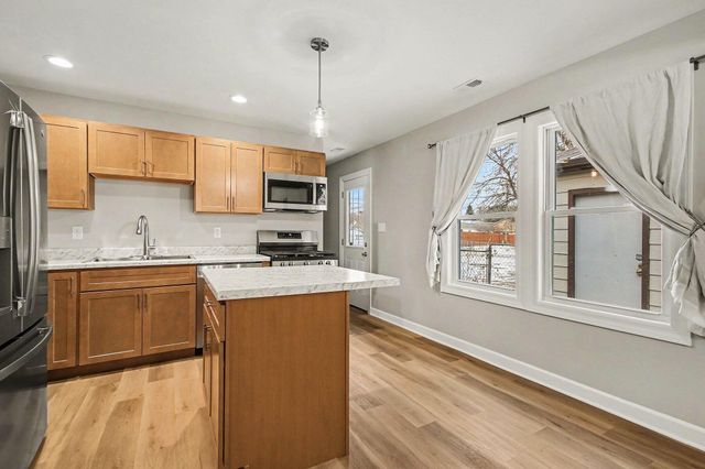 1618 E 33rd Avenue, Hobart, IN 46342