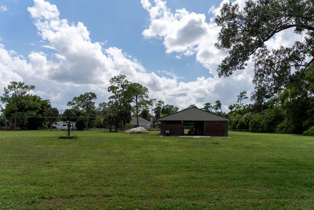 14279 43rd Road N, Loxahatchee Groves, FL 33470