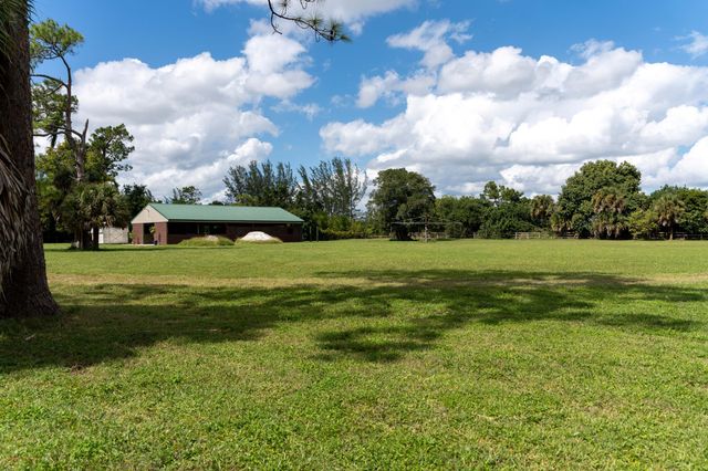 14279 43rd Road N, Loxahatchee Groves, FL 33470