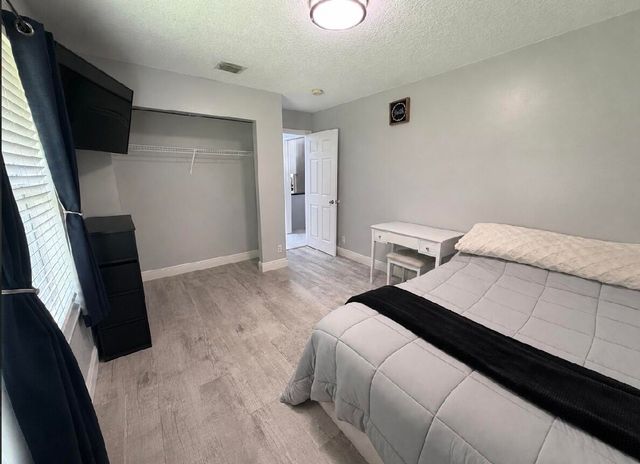 14279 43rd Road N, Loxahatchee Groves, FL 33470