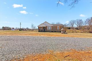 1010 Ashburn Drive, King, NC 27021