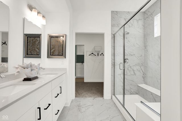 5149 Huntersfield Lane, Avon, IN 46123