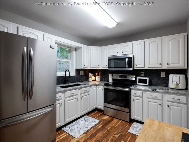 567 Cane Fork Lane, St Albans, WV 25177