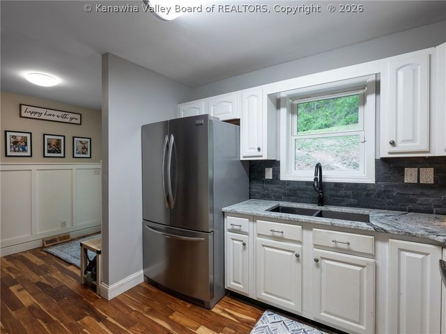 567 Cane Fork Lane, St Albans, WV 25177