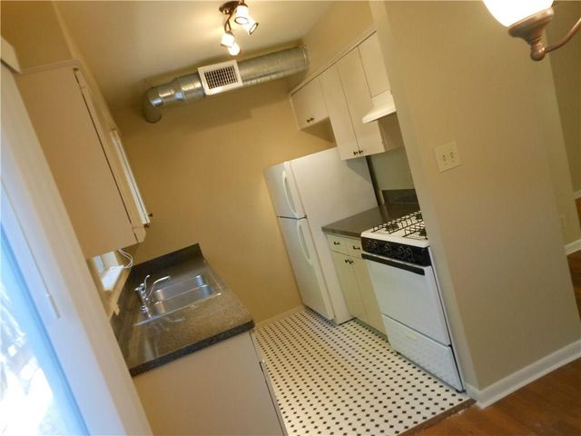 2516 Enfield RD 102, Austin, TX 78703