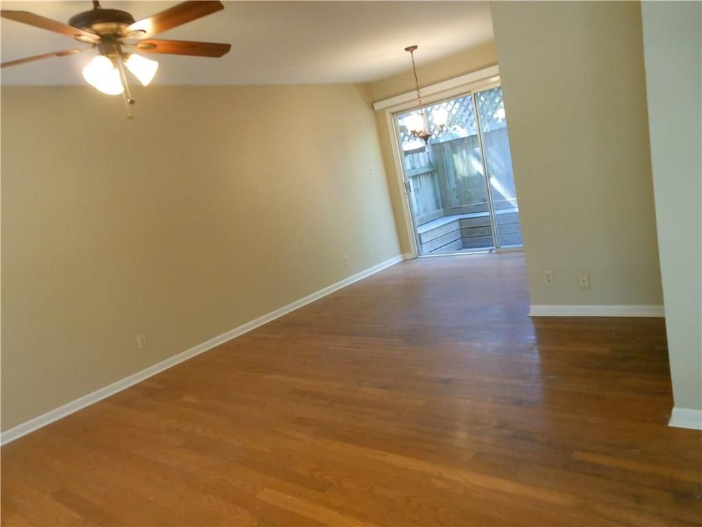 2516 Enfield RD 102, Austin, TX 78703