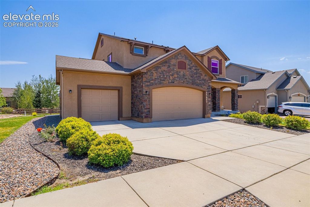 5917 Fergus Drive, Colorado Springs, CO 80924 — photo 3