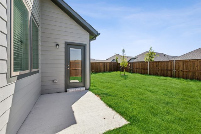 906 Pine Beach Drive, Mckinney, TX 75071