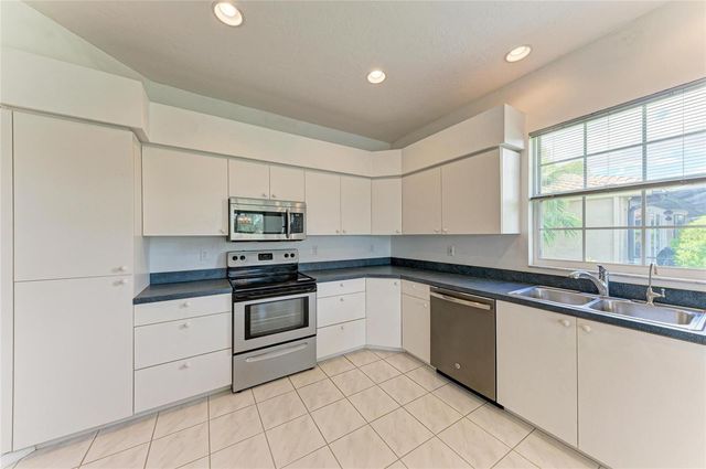 5489 DOWNHAM MEADOWS, Sarasota, FL 34235
