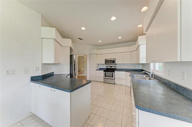 5489 DOWNHAM MEADOWS, Sarasota, FL 34235