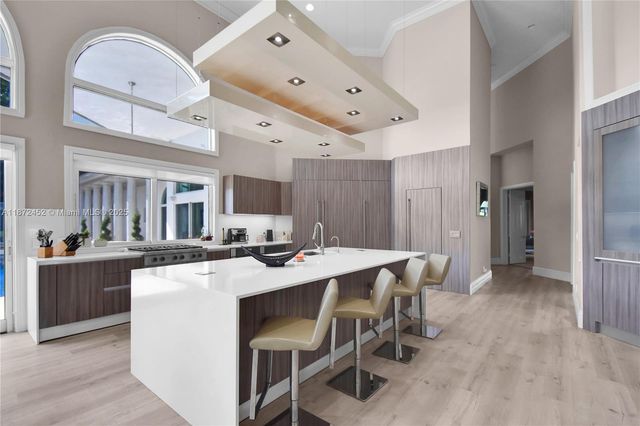 3502 Derby Ln, Weston, FL 33331