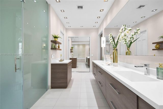 3502 Derby Ln, Weston, FL 33331