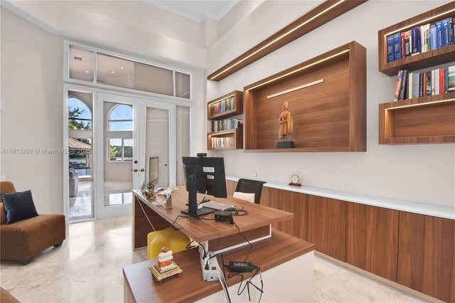 3502 Derby Ln, Weston, FL 33331