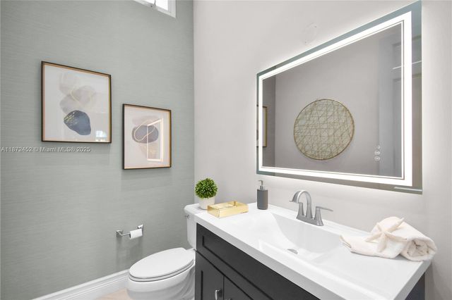 3502 Derby Ln, Weston, FL 33331