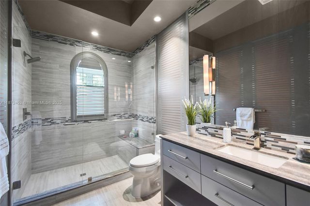 3502 Derby Ln, Weston, FL 33331