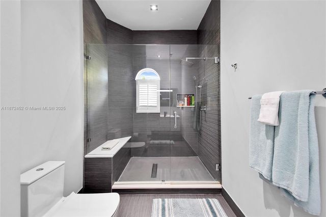 3502 Derby Ln, Weston, FL 33331