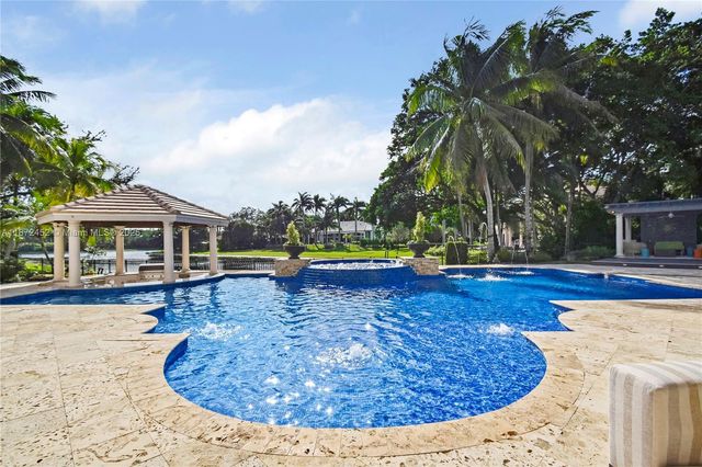 3502 Derby Ln, Weston, FL 33331