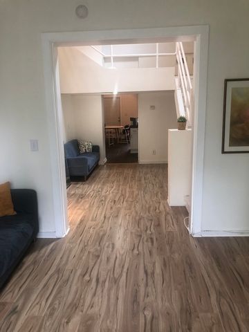 2643 N MILDRED Avenue 2, Chicago, IL 60614