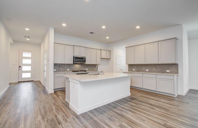 10011 Angelina Woods Lane, Conroe, TX 77384