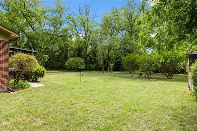 106 E Valley Rd, Rome, GA 30161