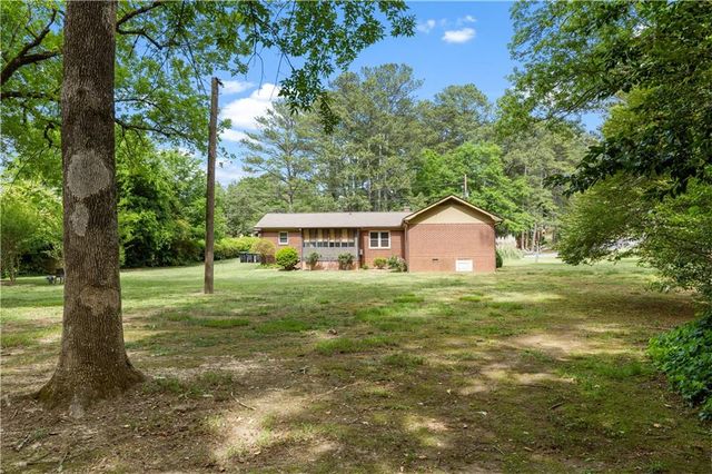 106 E Valley Rd, Rome, GA 30161