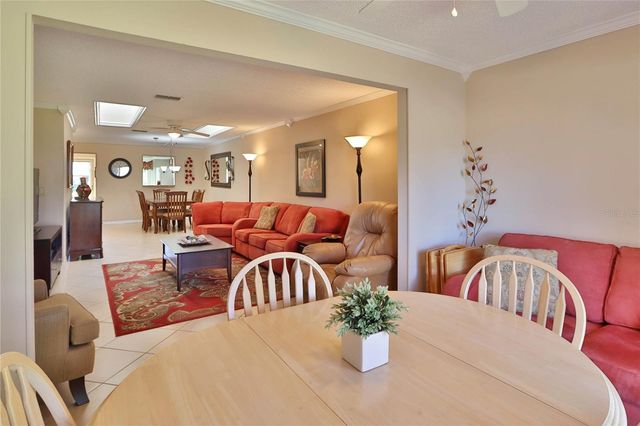 880 MACLAREN DRIVE N B, Palm Harbor, FL 34684