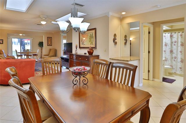 880 MACLAREN DRIVE N B, Palm Harbor, FL 34684