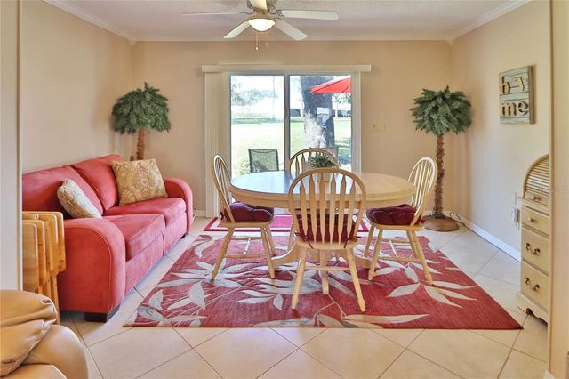 880 MACLAREN DRIVE N B, Palm Harbor, FL 34684